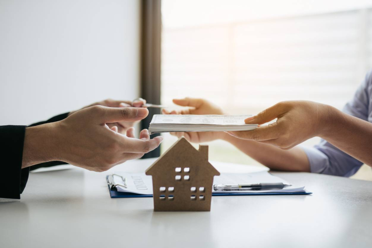 Le troc de biens entre particuliers-iStock-wutwhanfoto.jpg