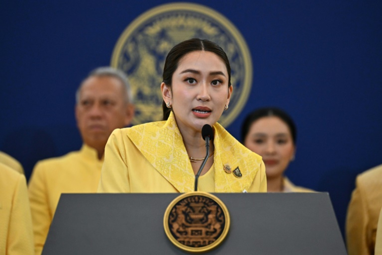 La Première ministre thaïlandaise Paetongtarn Shinawatra lors d'une conférence de presse, le 7 septembre 2024 à Bangkok ( AFP / MANAN VATSYAYANA )