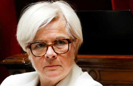La ministre de la Santé et des Solidarités Catherine Vautrin, le 12 mai 2025, à l'Assemblée nationale, à Paris ( AFP / Ludovic MARIN )