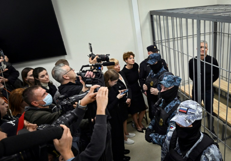 Timour Ivanov, un ancien vice-ministre russe de la Défense, lors de l'énoncé du verdict à son procès, à Moscou, le 1er juillet 2025 ( AFP / Alexander NEMENOV )