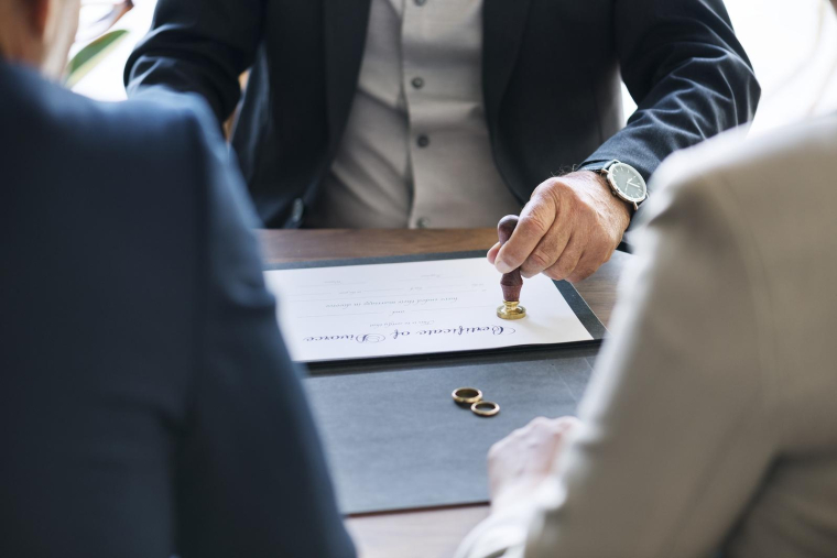 Lors d'un divorce, certaines donations ou avantages matrimoniaux sont maintenus. (illustration) (Pixabay / rawpixel)