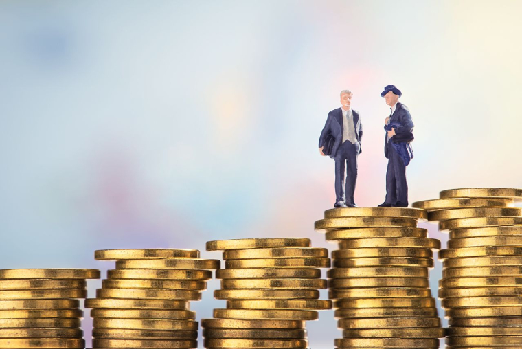 La performance d'un contrat d'assurance vie repose sur la complémentarité entre une allocation stratégique anticipant les tendances long terme et/ou une allocation tactique captant les tendances à moyen terme du marché. (Crédit photo : Adobe Stock )