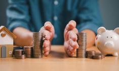 Les héritiers peuvent-ils demander leur part d'indemnisation avant le partage total d'une succession avec des créances ? (Crédit photo : Shutterstock)
