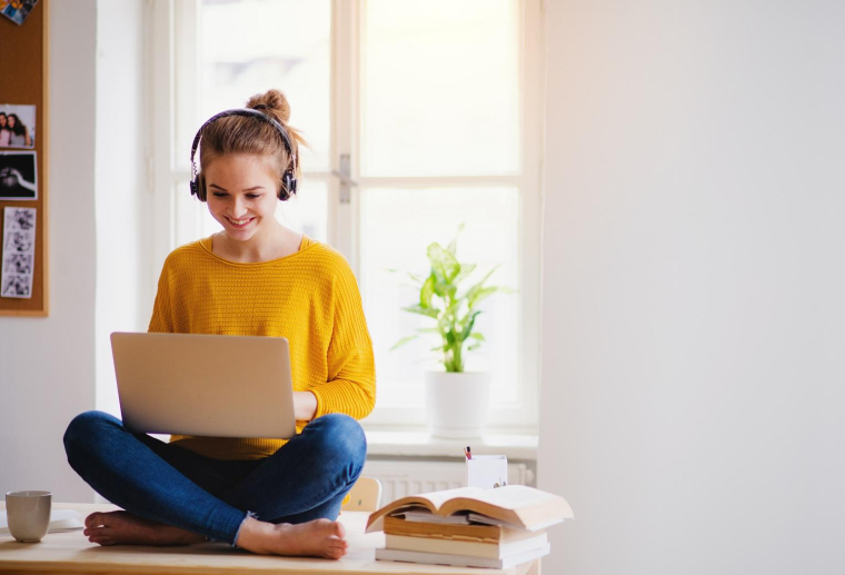 Comment investir dans des actions via un compte-titres?