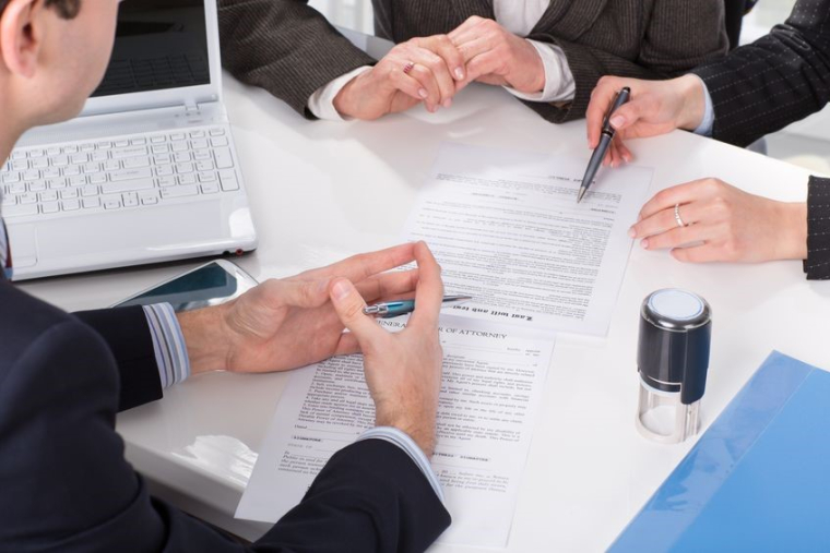 La conciliation d'un prêt in fine et d'une assurance emprunteur peut être source de difficultés. Eclairage du médiateur de l'assurance ( Crédits : 123 RF)