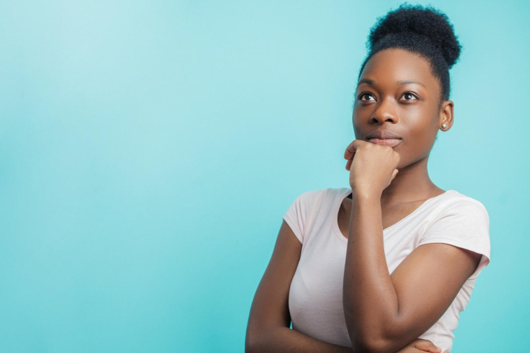Pour investir en Bourse et savoir où mettre vos pions, il faut avoir quelques notions en matière financière crédit photo : UfaBizPhoto/Shutterstock / UfaBizPhoto