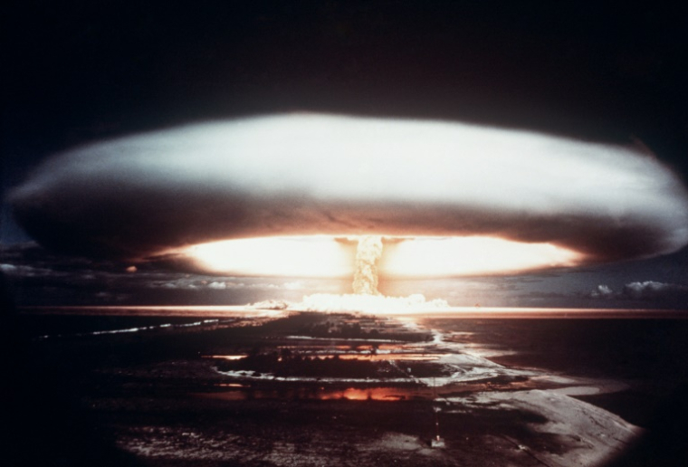 Une explosion nucléaire en 1971 sur l'atoll de Mururoa, en Polynésie française ( AFP / - )