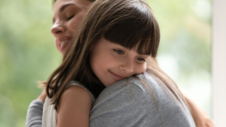 Les enfants adoptés ont droit à la même part d’héritage que les enfants biologiques