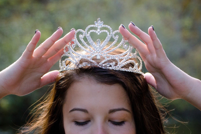 Miss France va ouvrir une boutique en ligne pour vendre des produits dérivés. (illustration) (Pixabay / jbundgaa)
