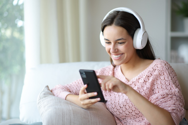 En France, le livre audio représente 2 à 3% du marché du livre. (crédit : Adobe Stock)